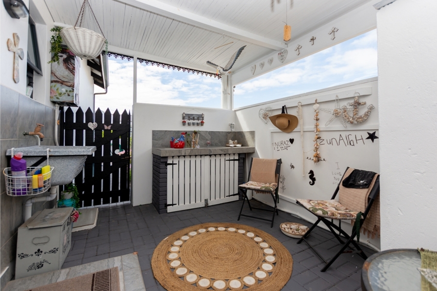 3 Bedroom Property for Sale in Velddrif Western Cape